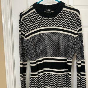 H&M black and white sweater